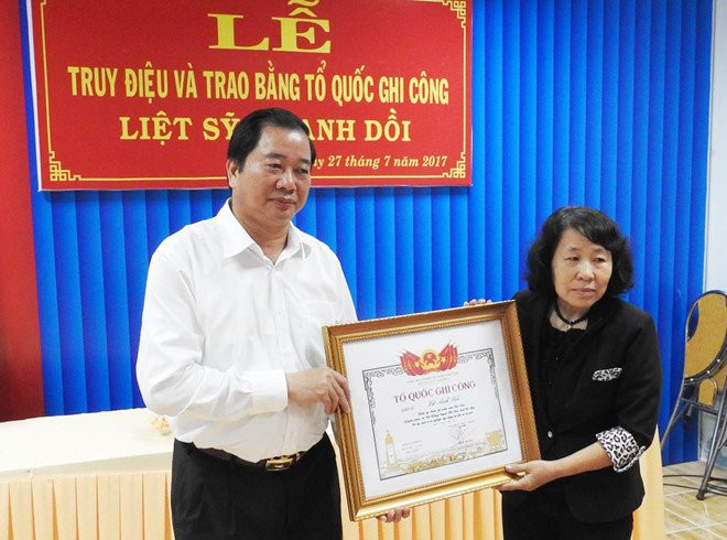 Duoc cong nhan liet si sau 38 nam bi dong doi sat hai hinh anh 1