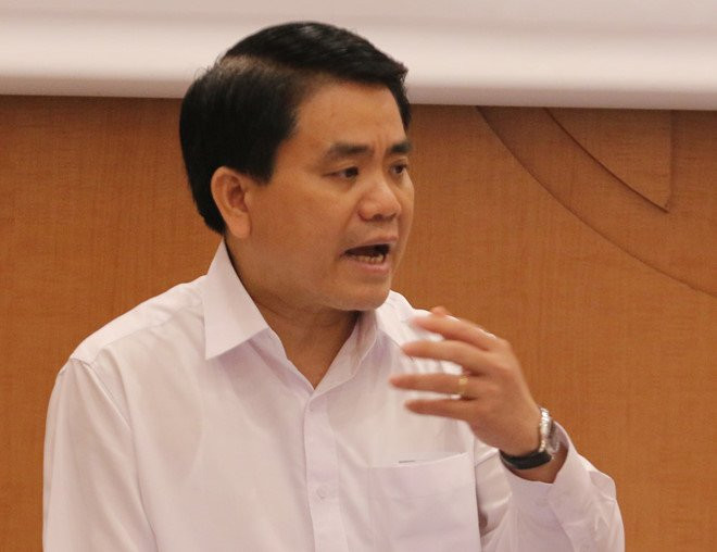 Cham cap giay chung tu o phuong Van Mieu: Can bo lam dan mat niem tin hinh anh 1