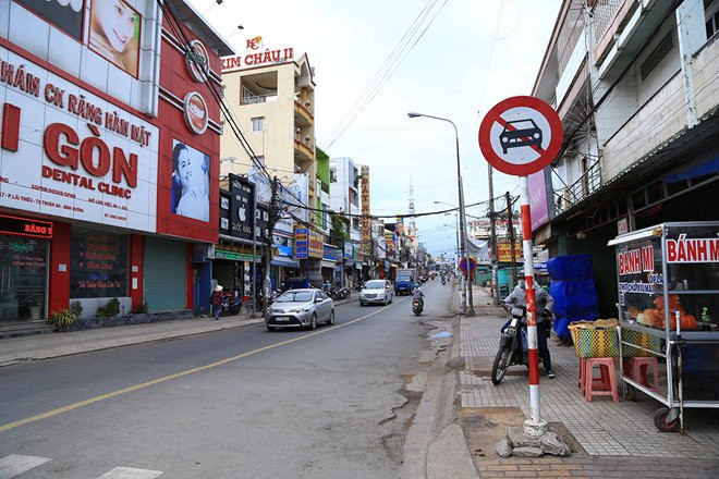 'Toi rung roi khi vo sap cuoi chet duoi banh xe buyt' hinh anh 1
