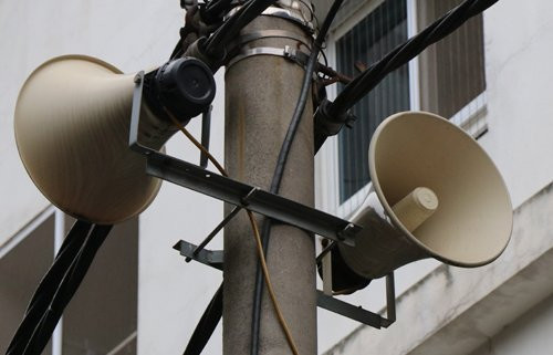 ha-noi-dung-phat-loa-phuong-hang-ngay-tai-4-quan-cu