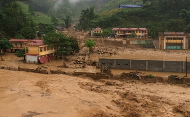 photo-1-1501727345129-0-0-304-490-crop-1501727360371 4