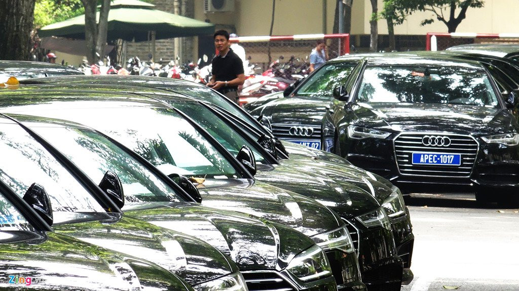Can canh dan xe sang phuc vu APEC trong Dinh Thong Nhat hinh anh 10