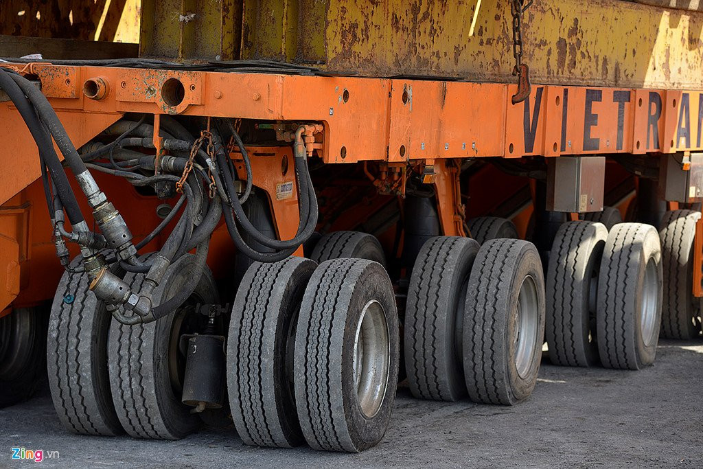 Di chuyen can cau 700 tan bang dieu khien tu xa o Hai Phong hinh anh 7