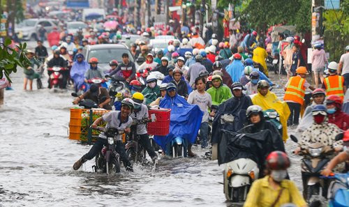 ong-nguyen-thanh-phong-neu-6-nguyen-nhan-gay-ngap-o-tp-hcm