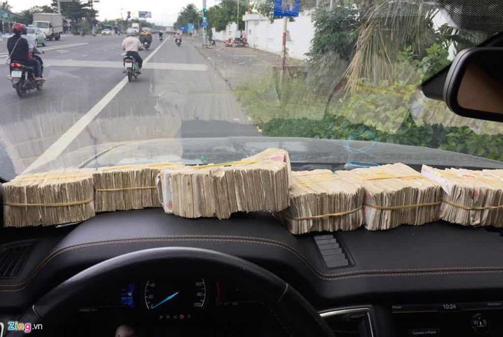 Chuan bi 13 kg tien le de mua ve BOT Cai Lay hinh anh 3