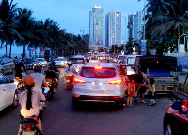 Da Nang cho tu nhan thue khu 'dat vang' 50 nam lam bai dau xe ngam hinh anh 1