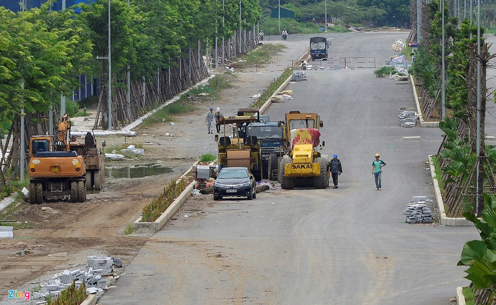 Toan canh duong moi 1.500 ty noi Nguyen Xien - Xa La hinh anh 4