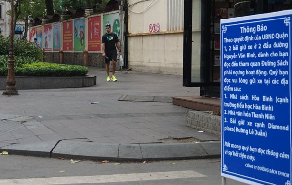 Đoàn Ngọc Hải, quận 1, vỉa hè, bãi giữ xe, bãi giữ xe, chiếm lấn vỉa hè