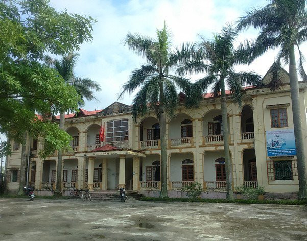 đánh bạc, cán bộ xã đánh bạc