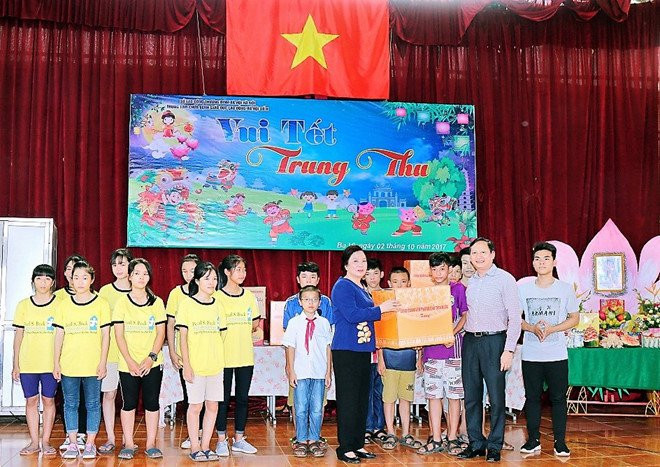 Trung thu ấm áp với tình cảm của phu nhân Chủ tịch nước dành cho trẻ em - ảnh 1