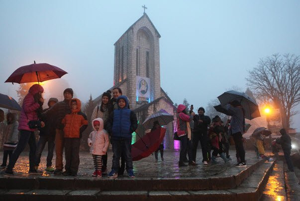 1478518729-147851851261963-sp1