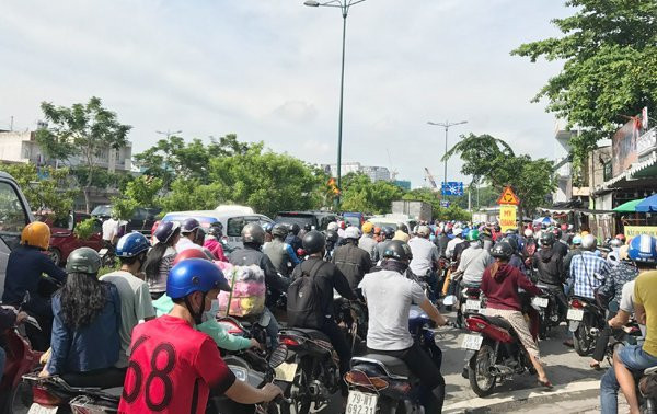 kẹt xe, ùn tắc, xa lộ Hà Nội, Phạm Văn Đồng, Sài Gòn