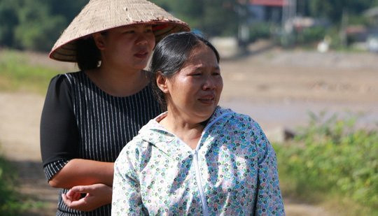 Nhói lòng mẹ mỏi mòn đi dọc suối gọi tên con gái và cháu ngoại - Ảnh 2.