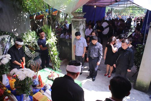 nghi-luc-cua-nha-bao-tu-nan-trong-tran-lu-quet-yen-bai-3