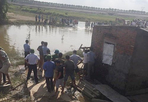 Dai tang o xom nho ven song Ca Lo hinh anh 1