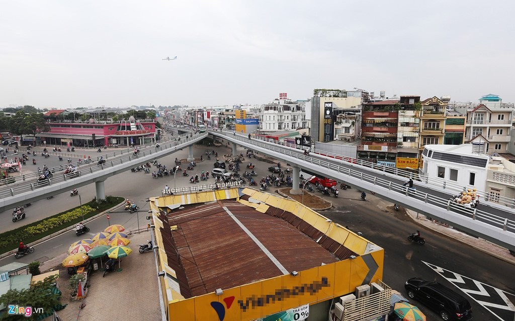 Thong xe cau vuot chu Y o nga 6 Go Vap hinh anh 13