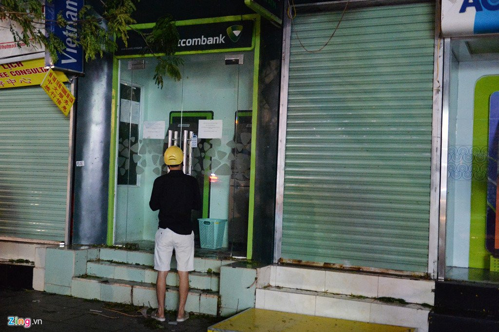 Nha Trang dem dao lon sau tran bao lich su hinh anh 19