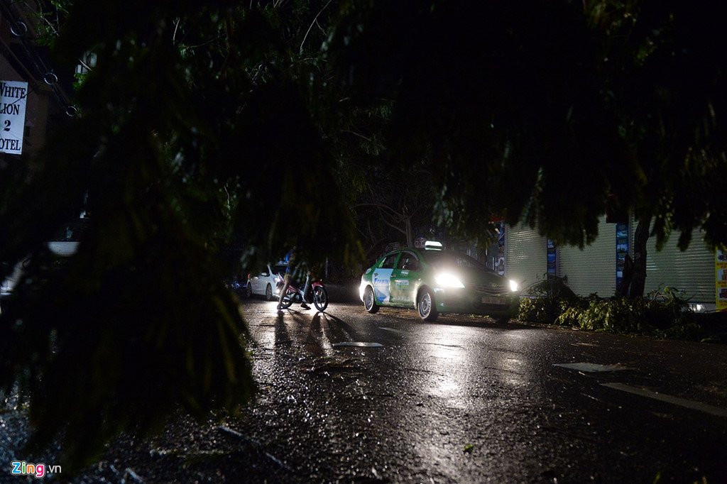 Nha Trang dem dao lon sau tran bao lich su hinh anh 20