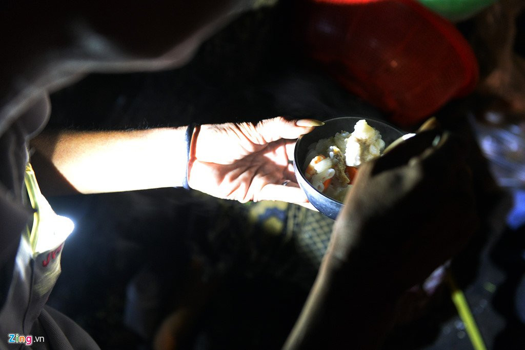 Nha Trang dem dao lon sau tran bao lich su hinh anh 12