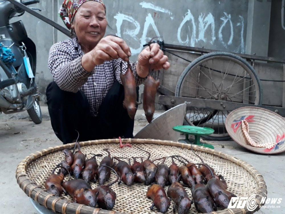 z817763144567_e7f58415b66255b3681221328256dbb7-12-1111244 14