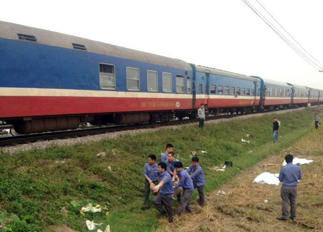 Tau hoa tong xe may, 3 nguoi tu vong hinh anh 2