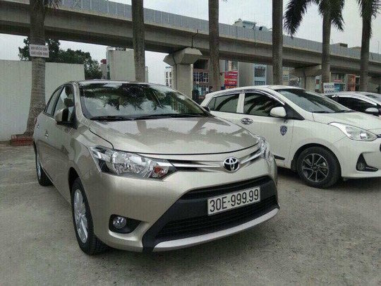 Hanh trinh dang kiem la lung cua chiec Lexus 570 mang bien 999.99 hinh anh 2