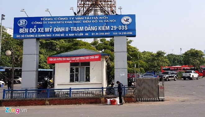 Hanh trinh dang kiem la lung cua chiec Lexus 570 mang bien 999.99 hinh anh 1