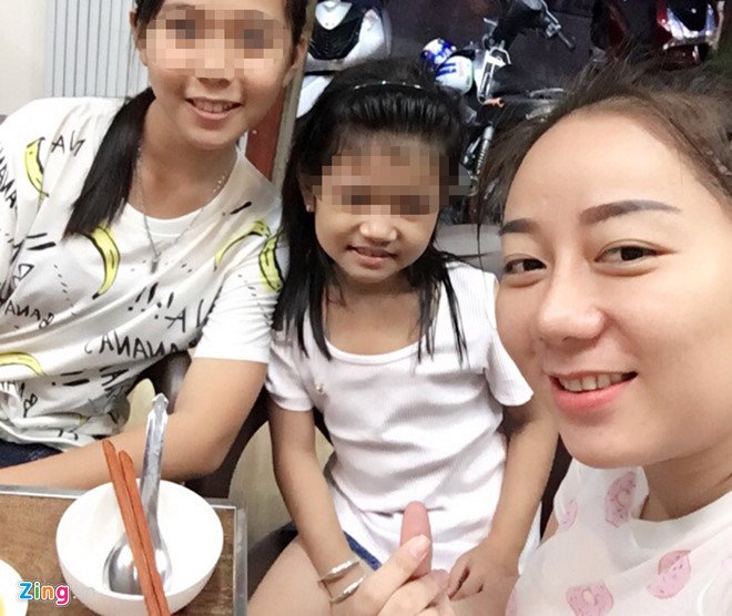 Cha be gai nghi bi di sat nong vao mat: 'Cho con thuong con' hinh anh 4