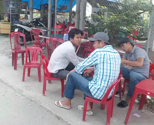 Ai thuê côn đồ đe dọa tài xế ở BOT Cai Lậy? - Ảnh 1.