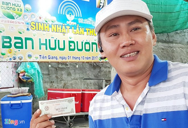 Gap tai xe quyet doi bang duoc 100 dong tien thoi o BOT Cai Lay hinh anh 2