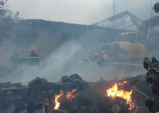 cháy,hỏa hoạn,cháy xưởng bánh kẹo,Thanh Hóa