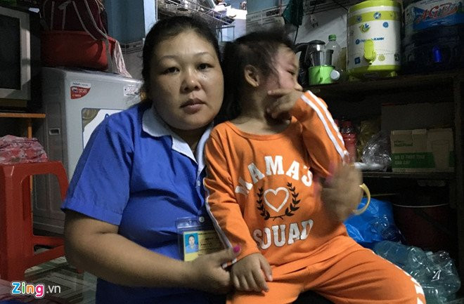 Nghi van tre o Mam Xanh tiep tuc bi bao hanh tai truong moi hinh anh 2