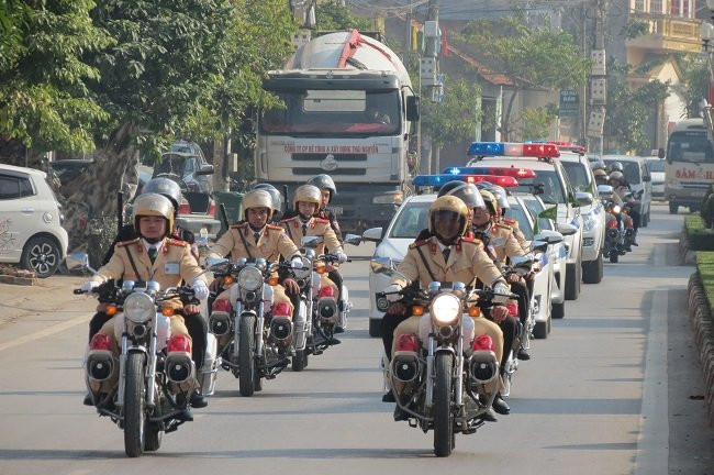 ra quan dieu hanh thuc hien dot cao diem