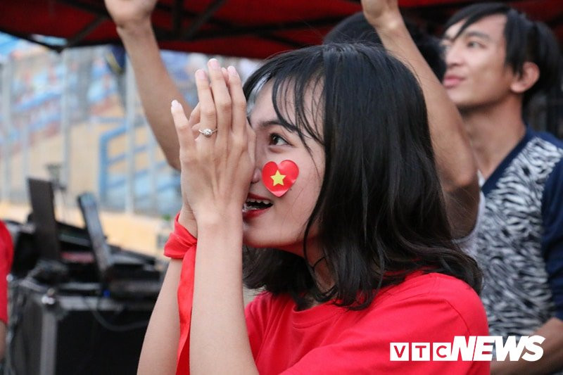 27044577_1435321999923412_1772200279_n 5