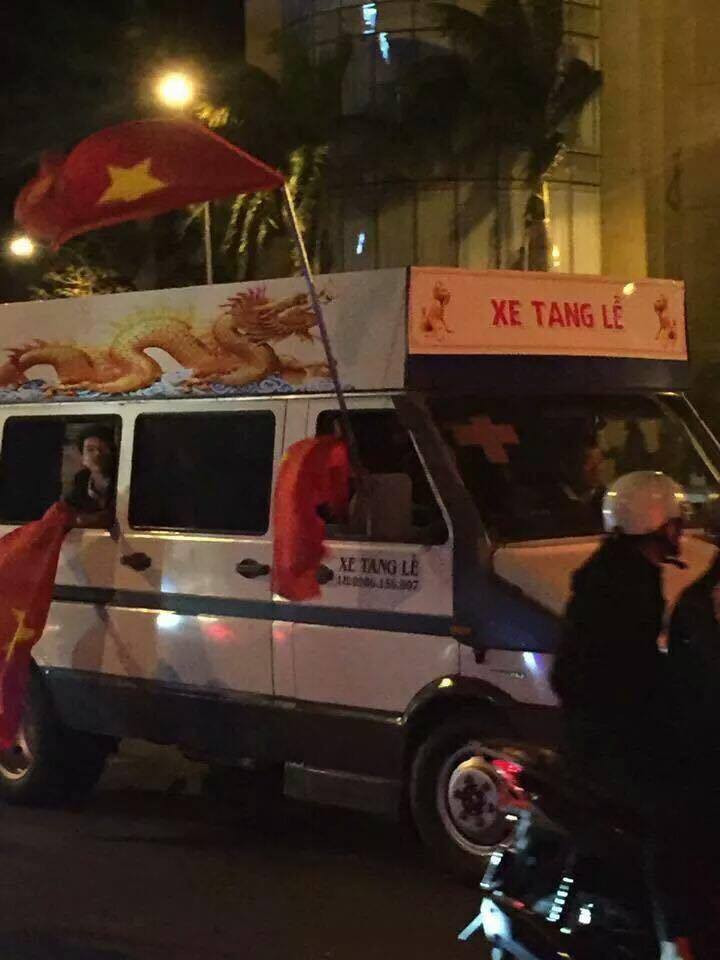 27157239_880693588774481_448208098_n 26