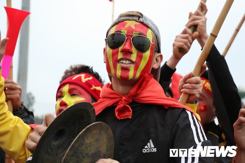 27294284_1439016066220672_286945957_n