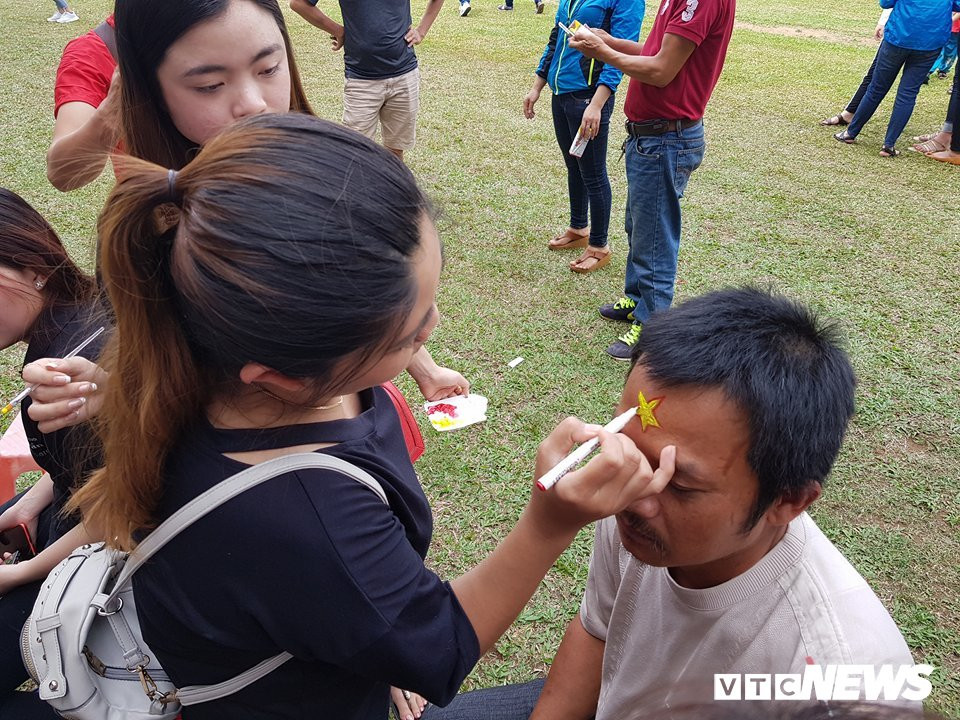 27294334_509593646104714_637310237_n