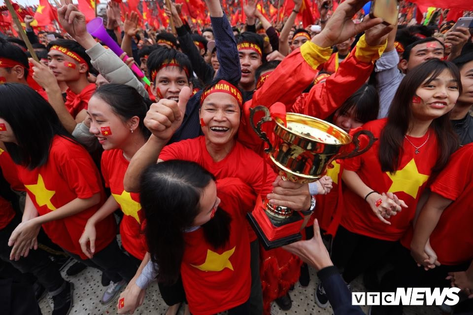 27295035_339974049814812_1063686356_n 27