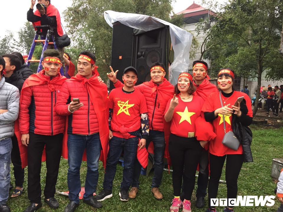 27394668_982743838546352_817719784_n (1)