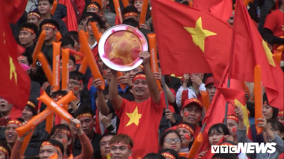 27395028_1239301379506389_226151106_n 18