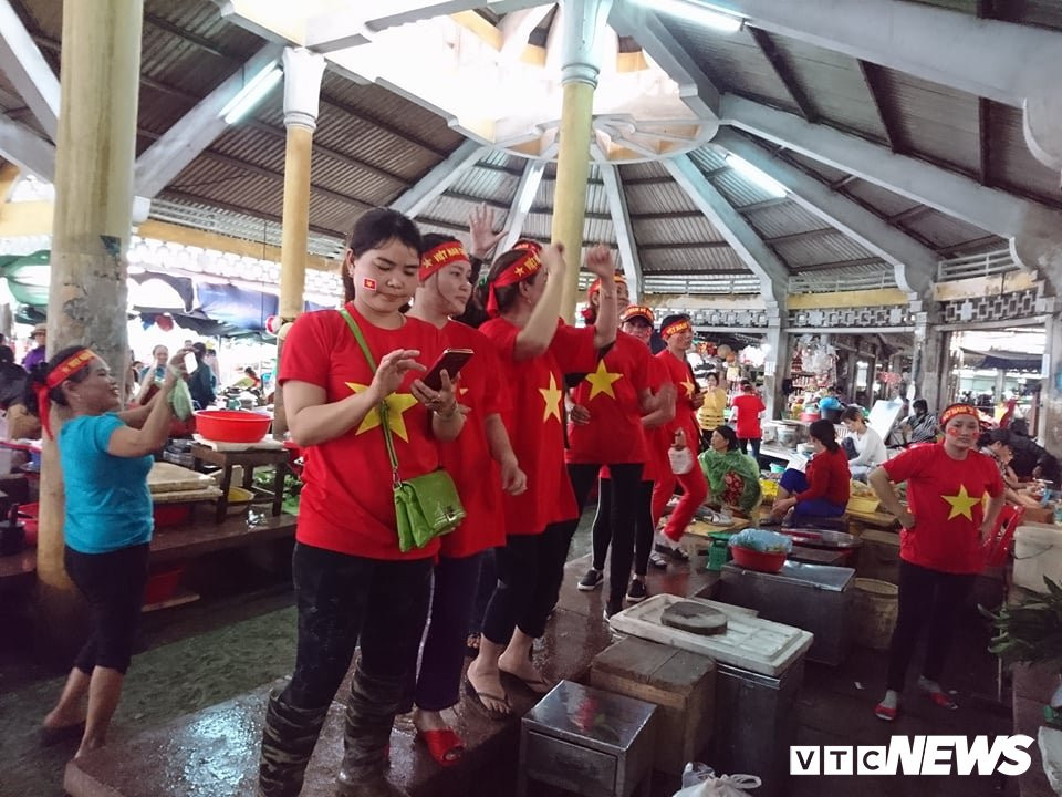 27400231_1774940502801043_1078246531_n