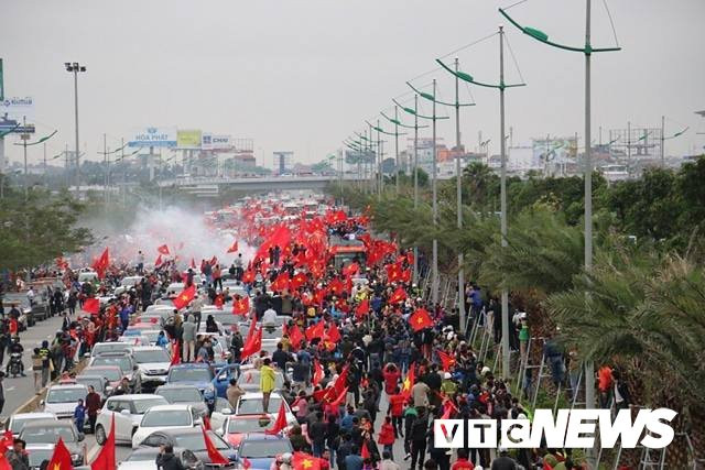 27496322_1439980216124257_552729622_n 8