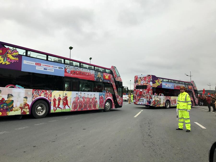 xe-bus-don-u23-viet-nam-1