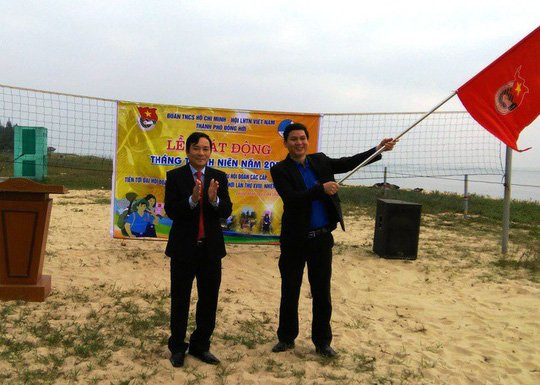 Vợ và con thăng tiến thần tốc, Phó bí thư Thành ủy bị yêu cầu rút kinh nghiệm - Ảnh 1.