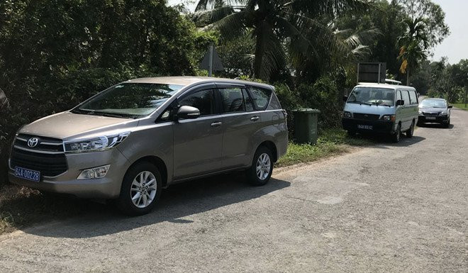 Bi thu Vinh Long: Kiem diem vu xe cong cho can bo di an cuoi hinh anh 2