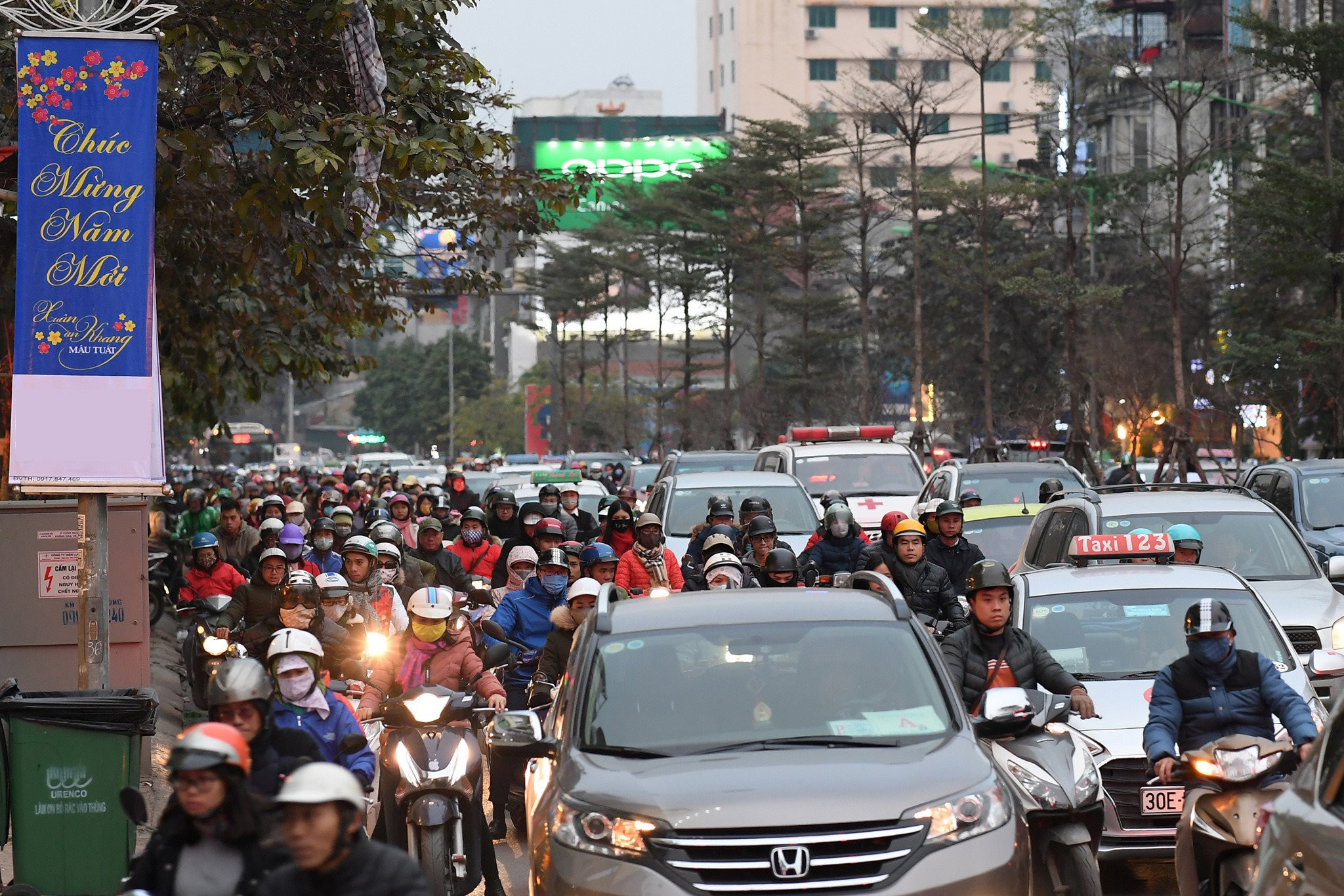 Noi so hai giao thong ngay giap Tet hinh anh 15