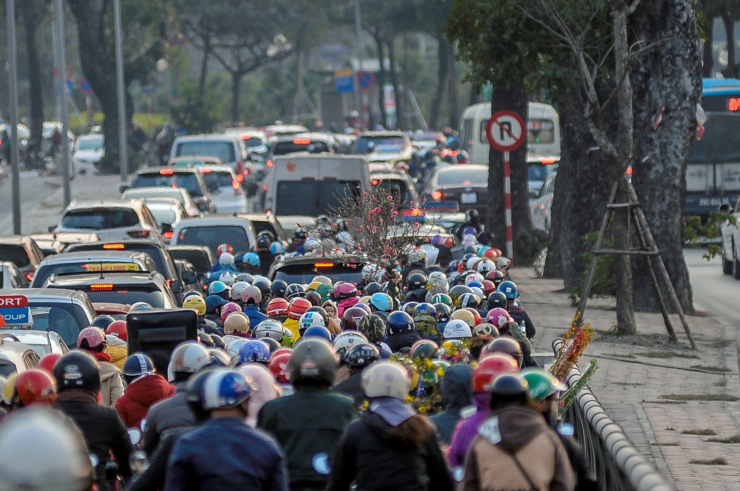 Noi so hai giao thong ngay giap Tet hinh anh 5