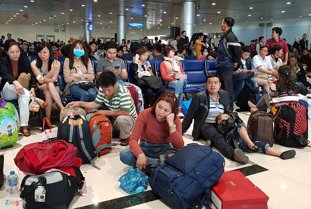 Canh dong duc o san bay Tan Son Nhat ngay cuoi nam hinh anh 18