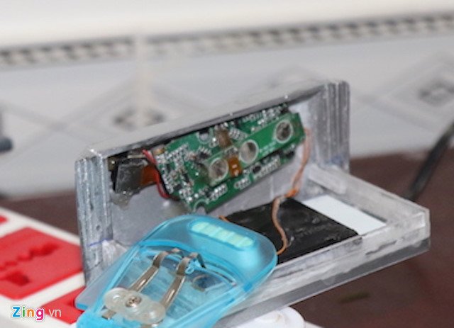 76 nguoi o mien Tay bi trom hon 1,5 ty trong tai khoan ATM hinh anh 2