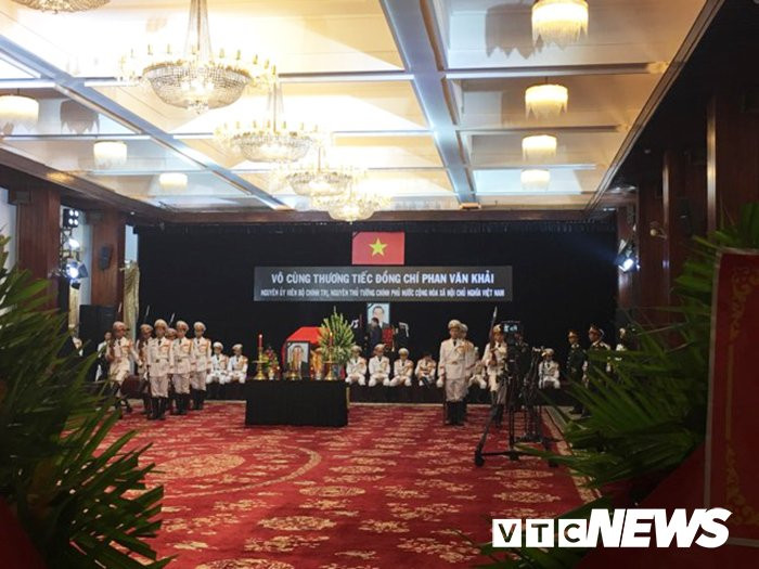 28908083_1603501089771091_1048751471_n 6